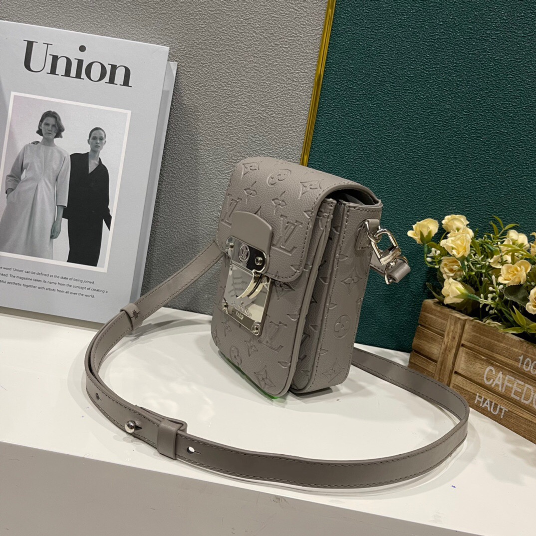 L*ouis V*uitton Top Bag