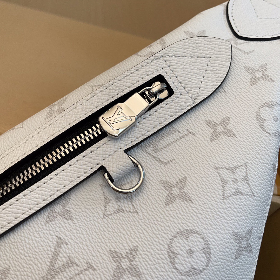 L*ouis V*uitton Top Bag