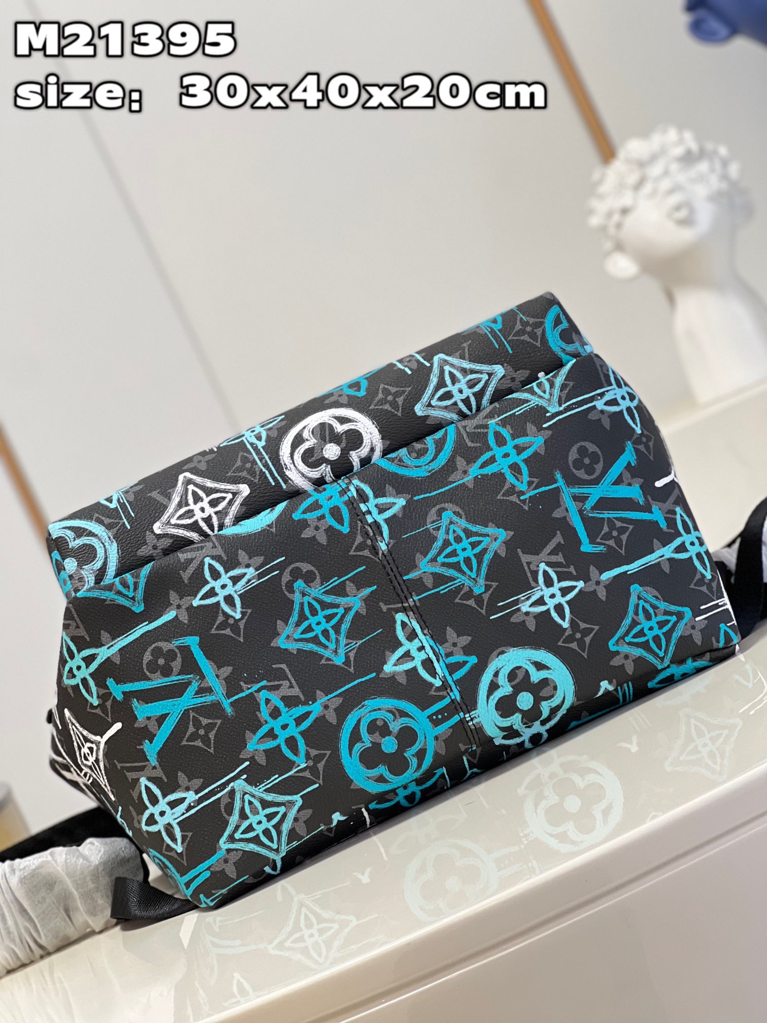 L*ouis V*uitton Top Bag