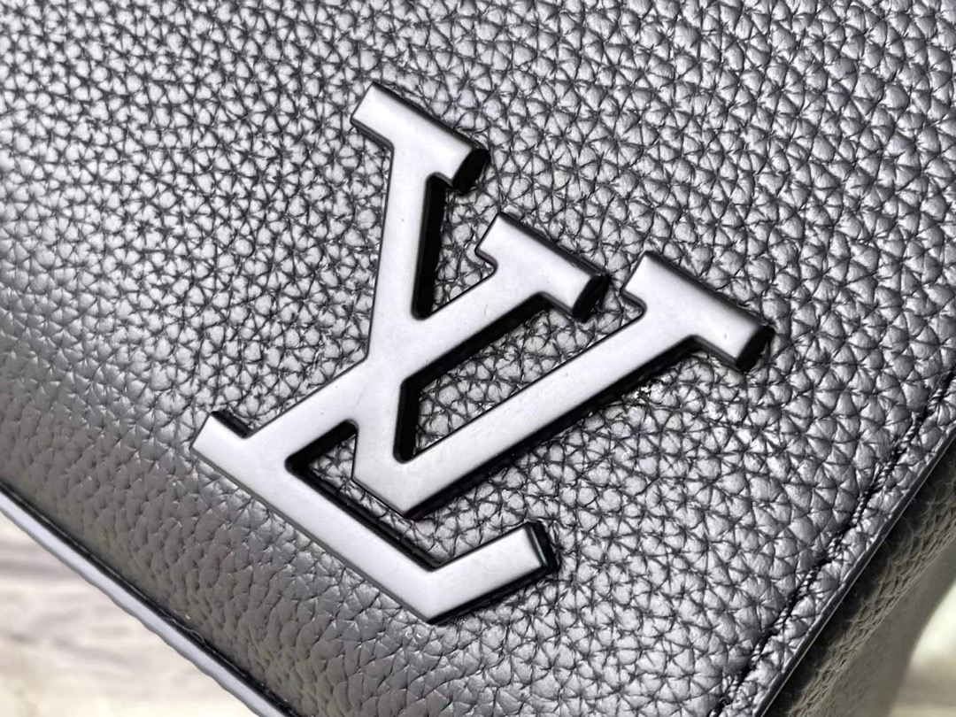 L*ouis V*uitton Top Bag