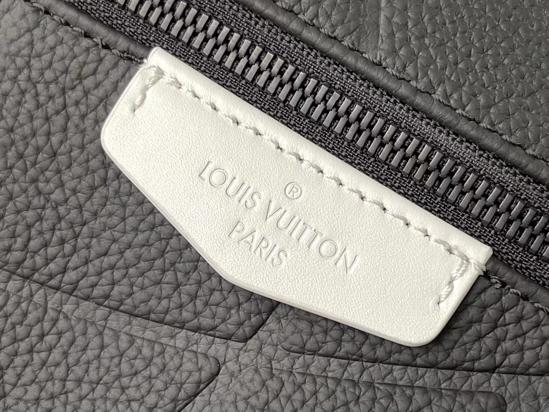 L*ouis V*uitton Top Bag