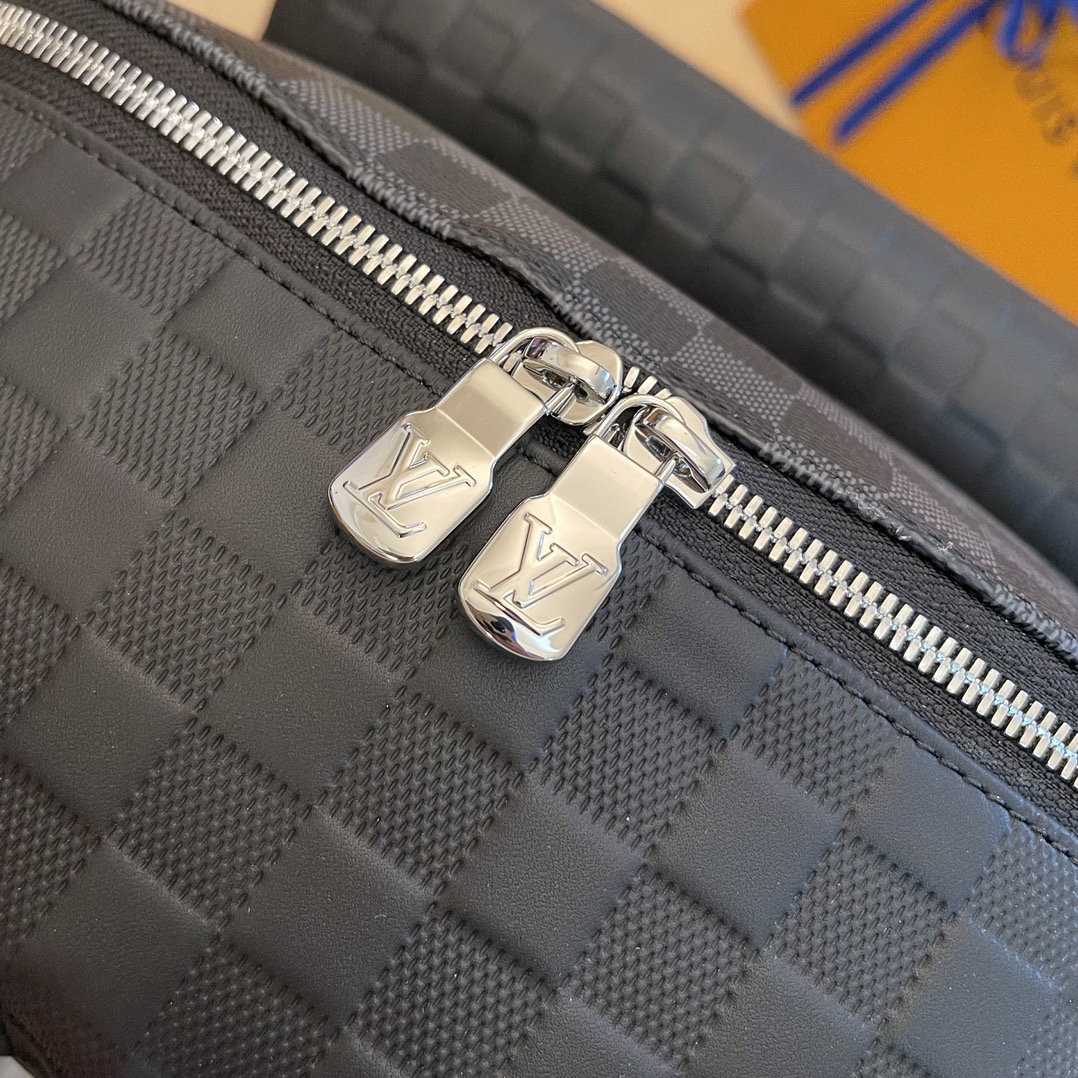 L*ouis V*uitton Top Bag