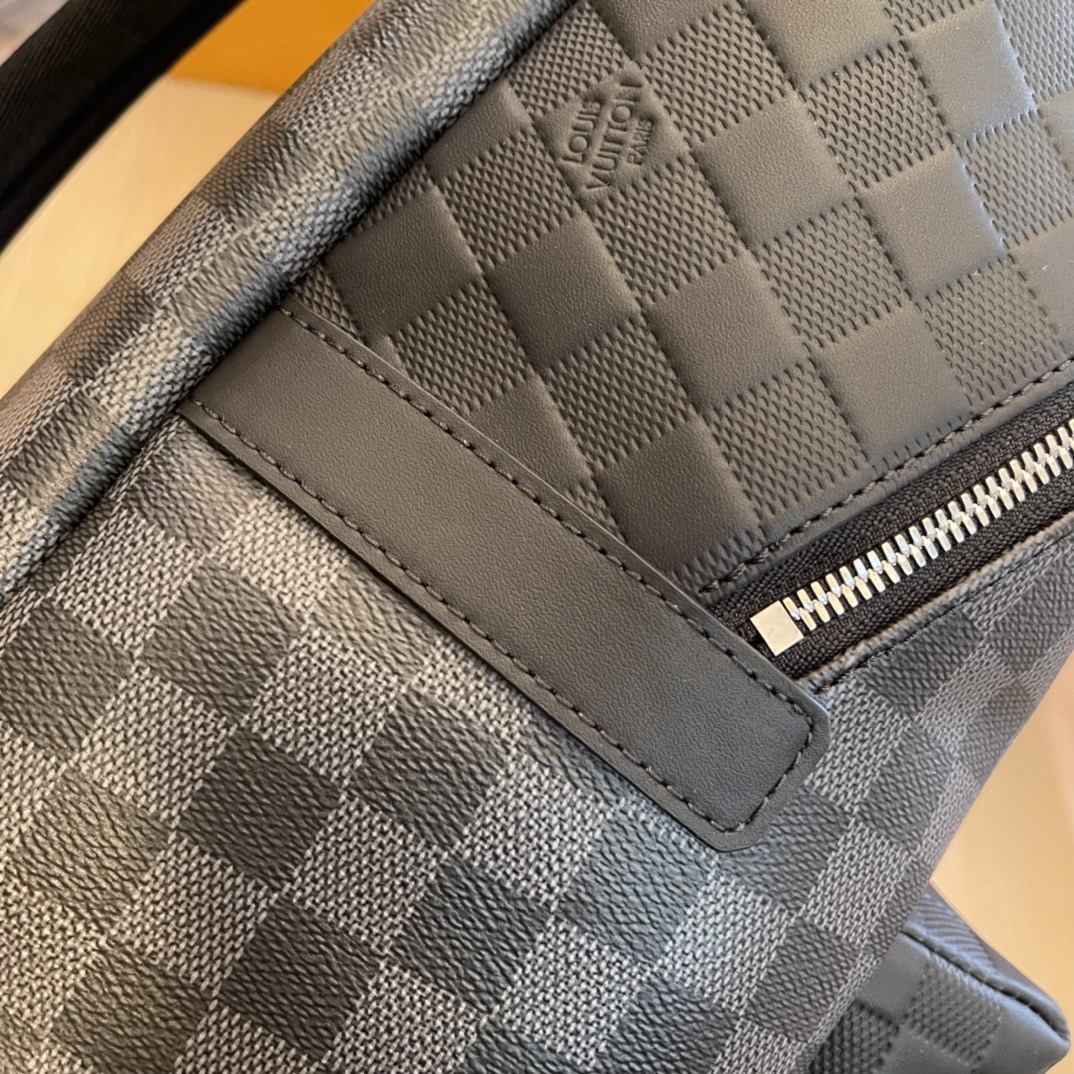 L*ouis V*uitton Top Bag