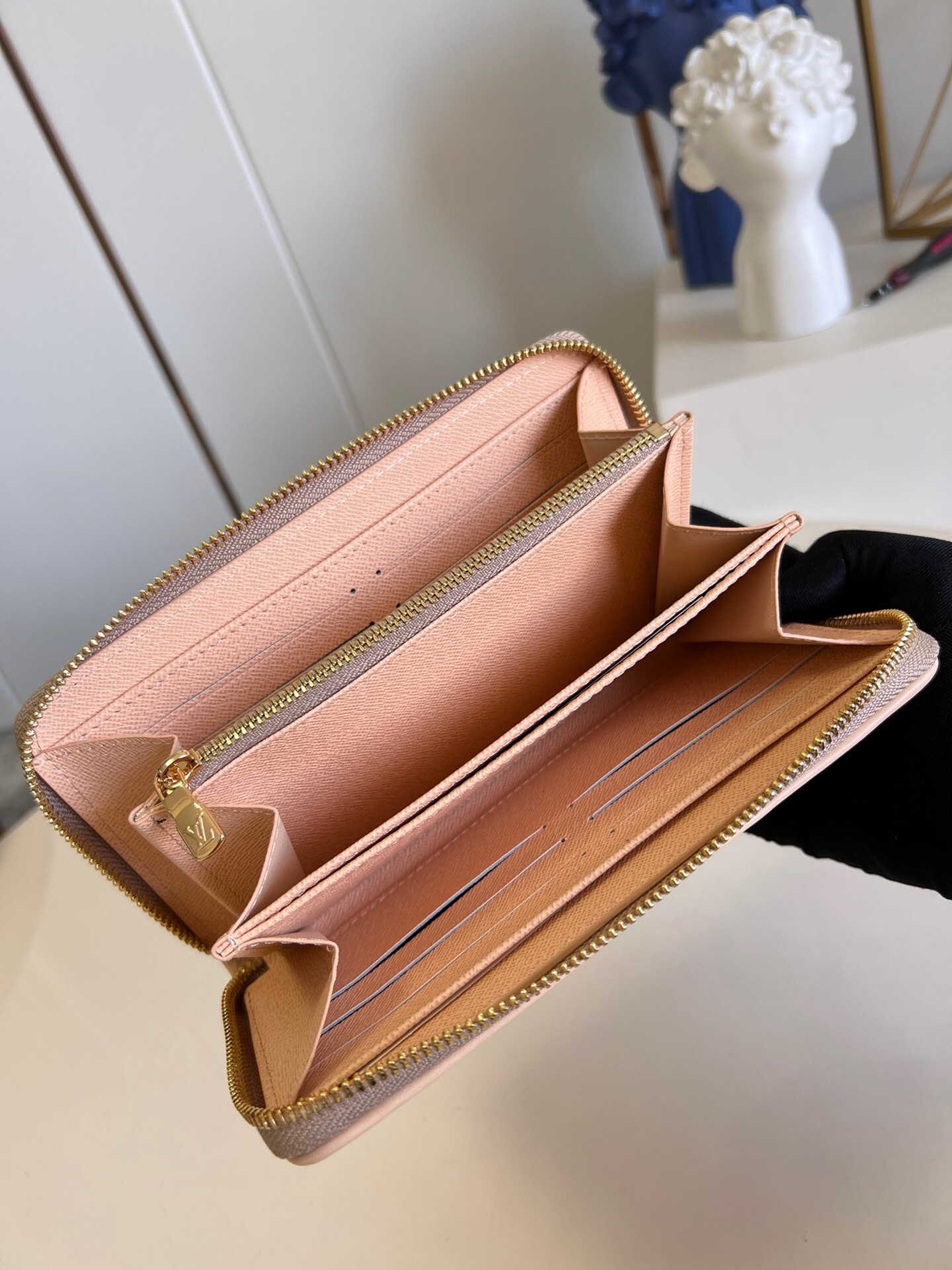 L*ouis V*uitton Top Bag