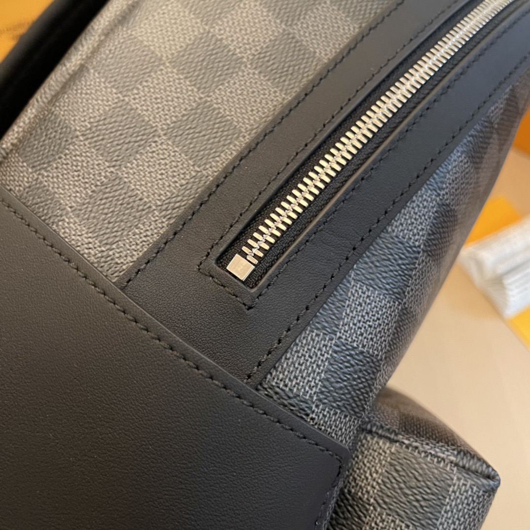 L*ouis V*uitton Top Bag