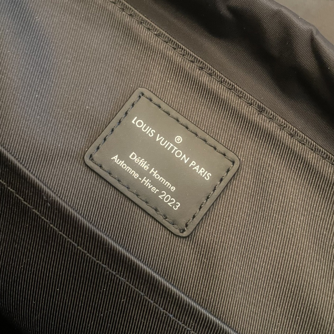 L*ouis V*uitton Top Bag
