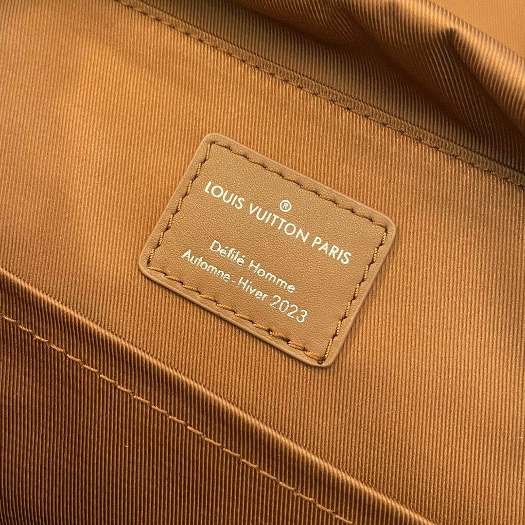 L*ouis V*uitton Top Bag