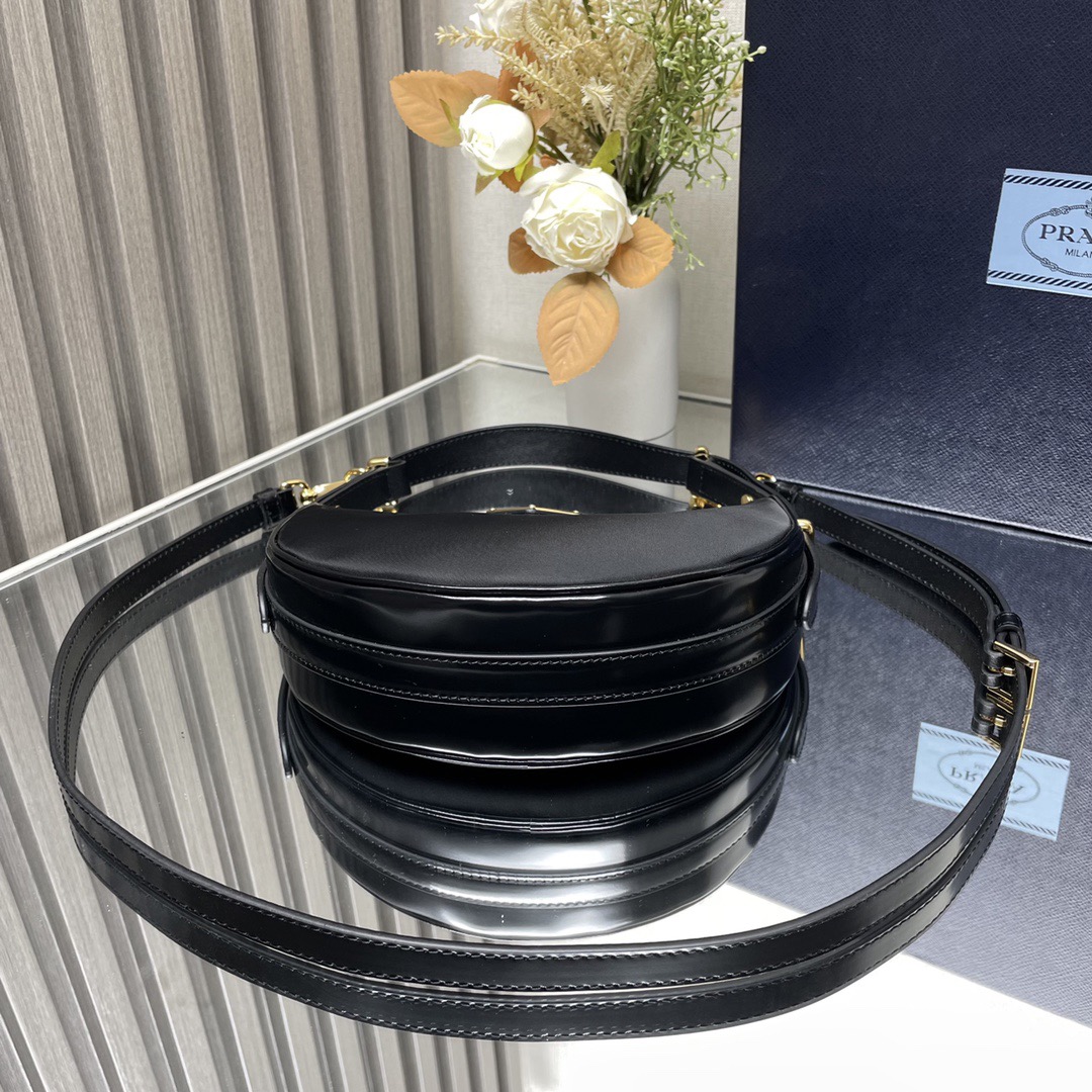 P*rada Bag Top Quality