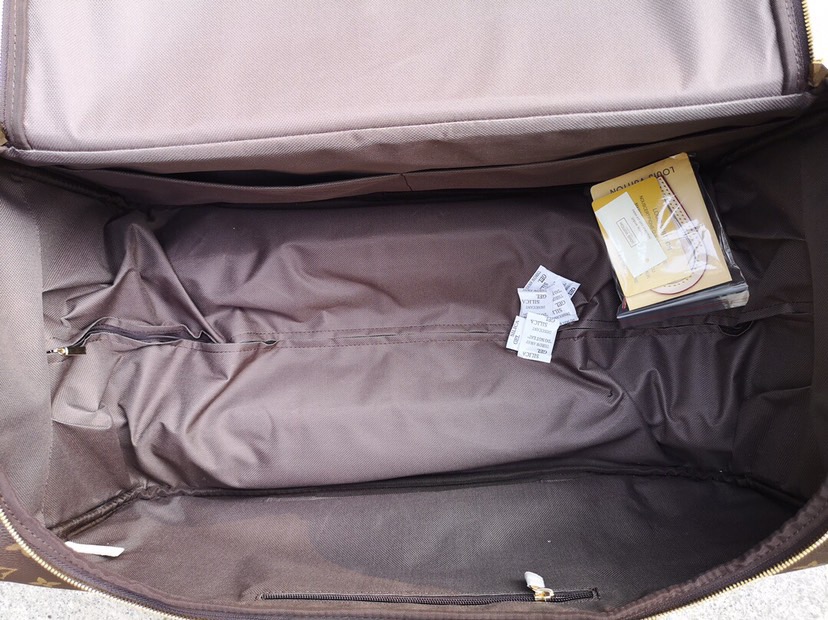 L*ouis V*uitton Luggage