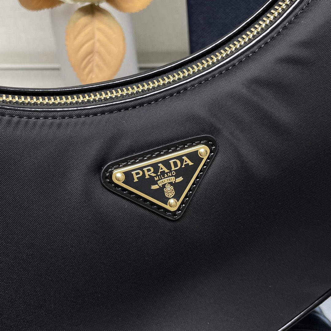 P*rada Bag Top Quality