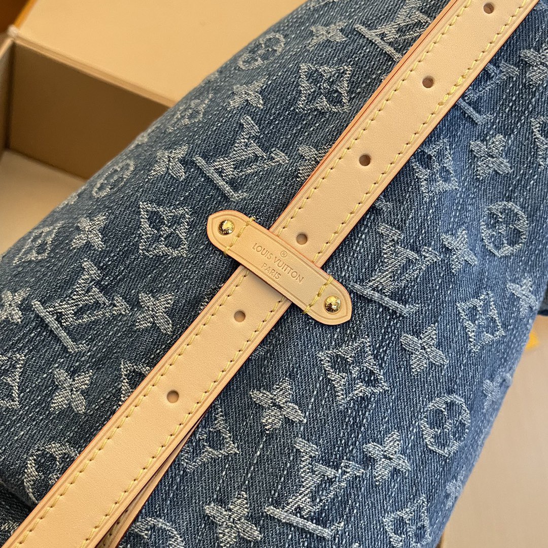 L*ouis V*uitton Top Bag