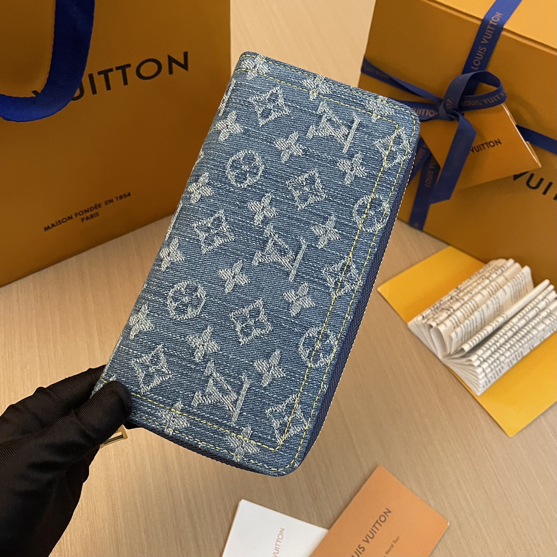 L*ouis V*uitton Top Bag