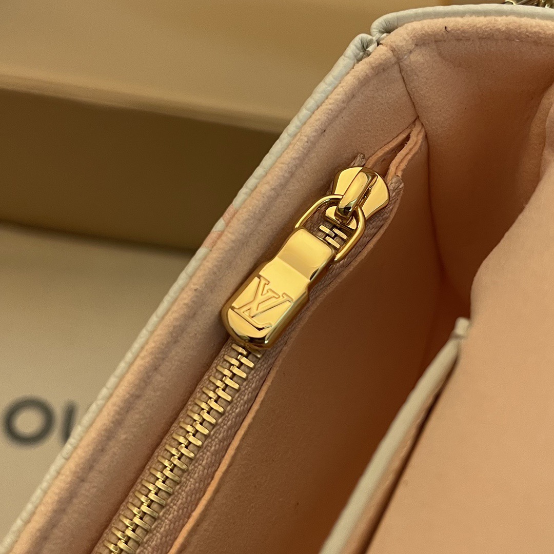 L*ouis V*uitton Top Bag