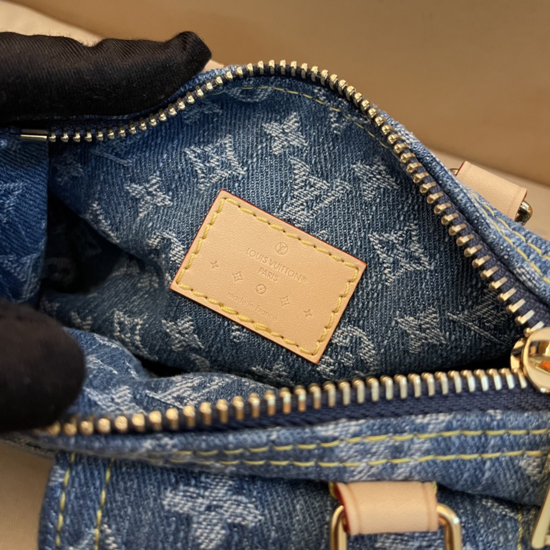 L*ouis V*uitton Top Bag