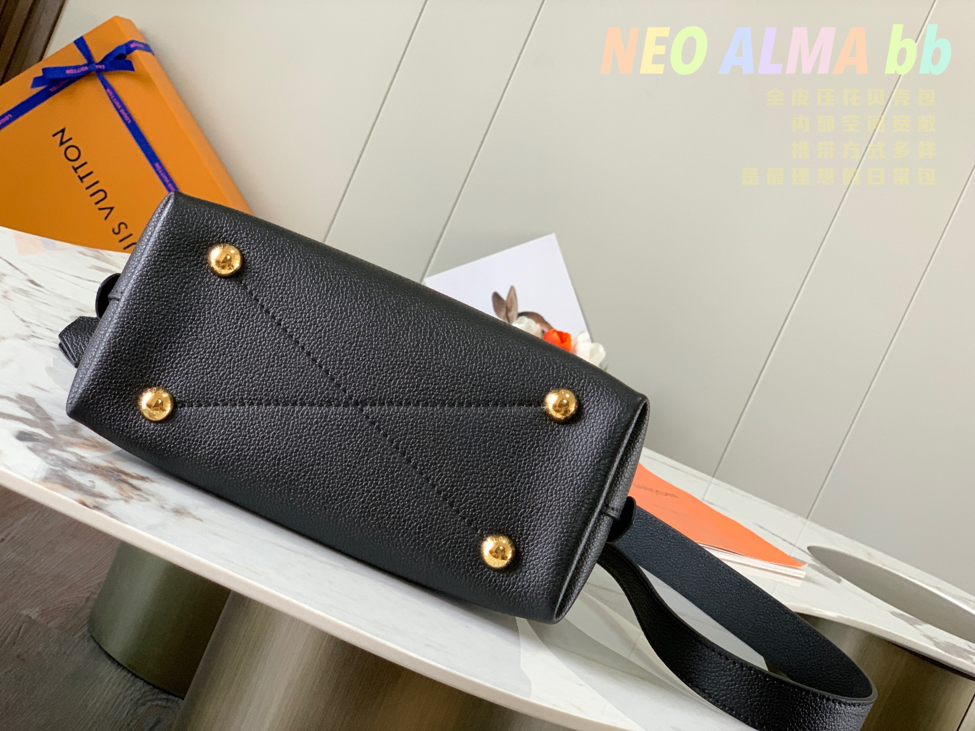 L*ouis V*uitton Top Bag