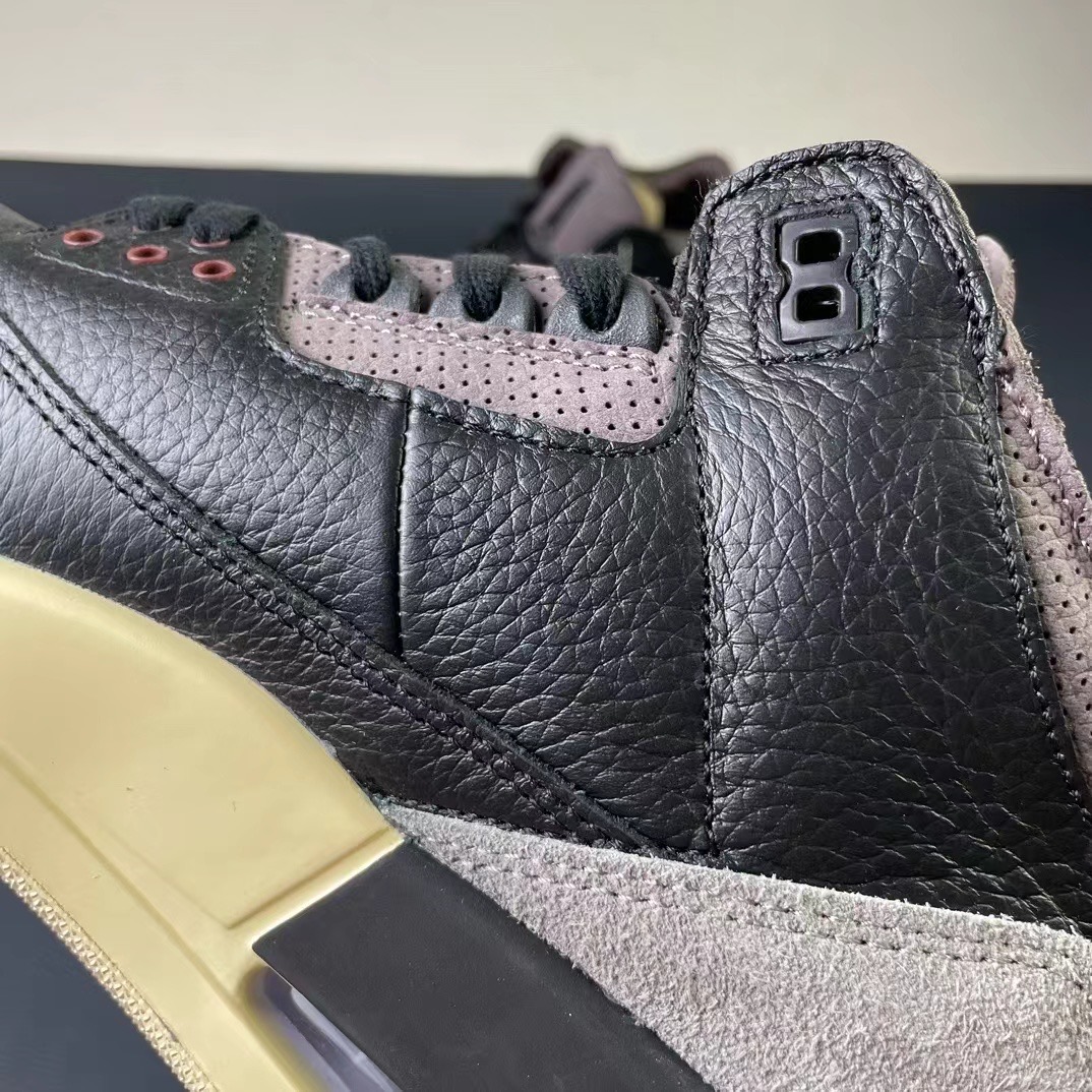 NIKE Air Jordan 3