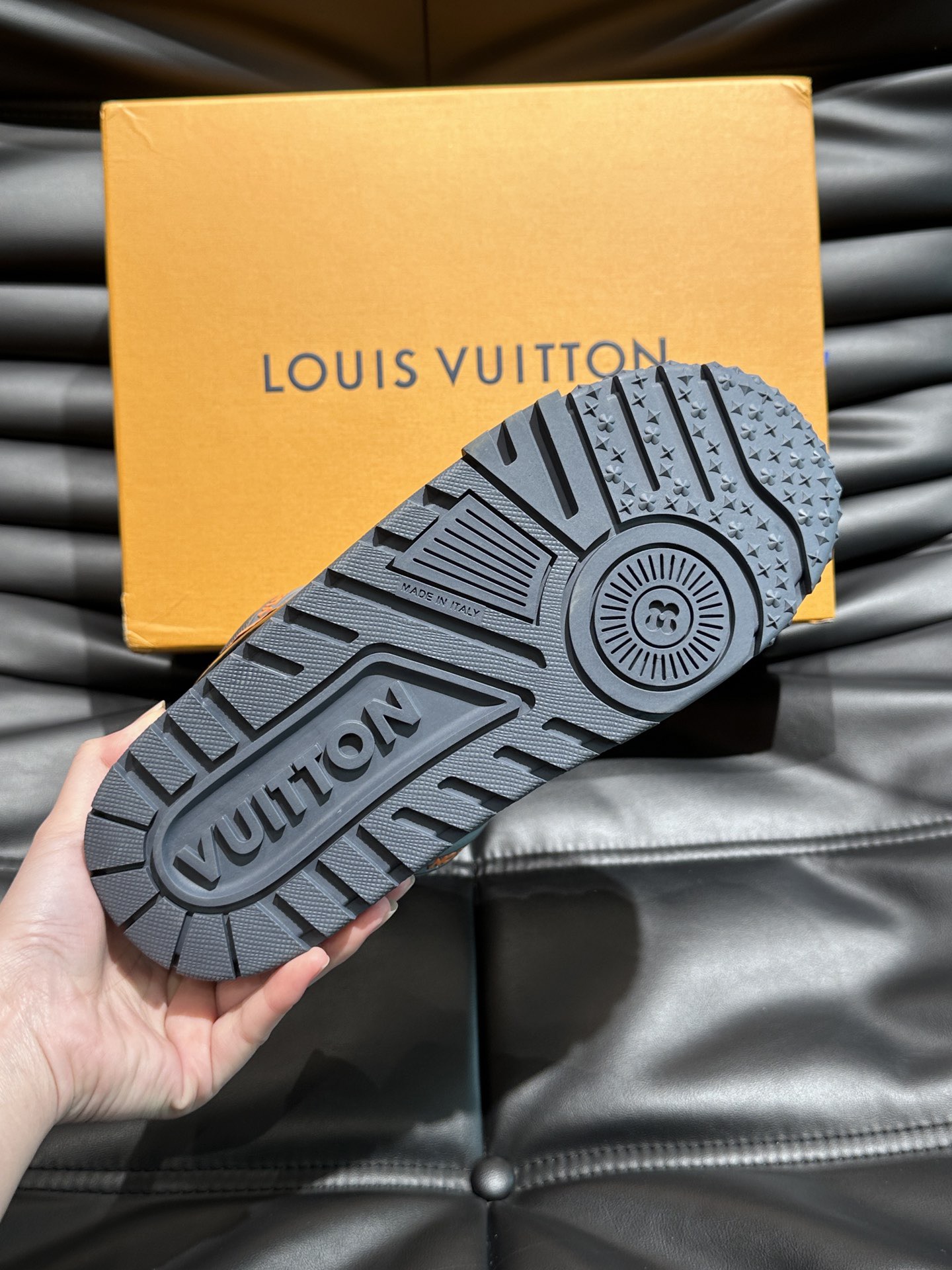 Men Women L*ouis V*uitton Top Sneaker