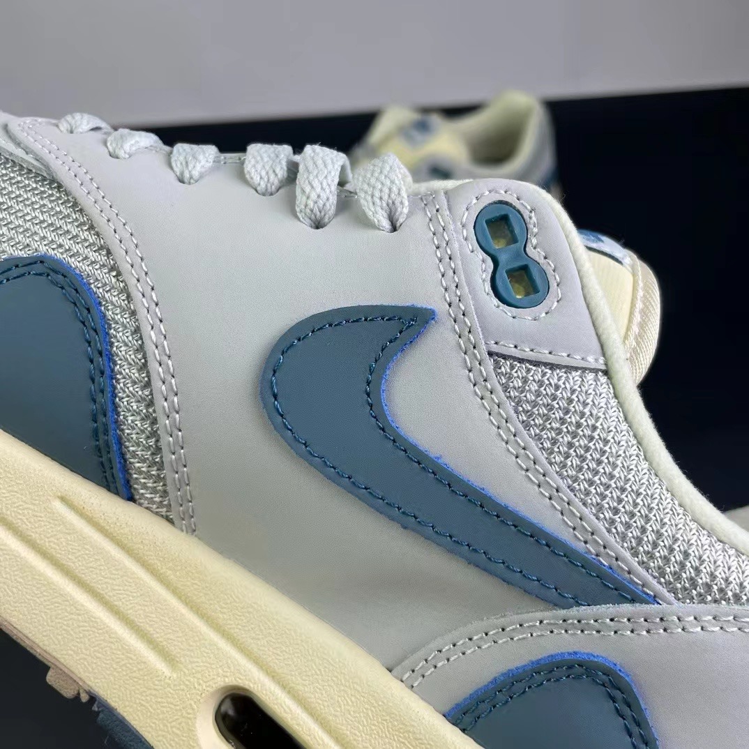 Nike Air Max+P*atta )