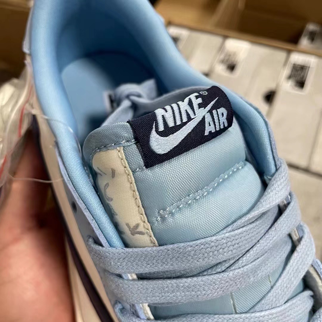 Air Jordan 1