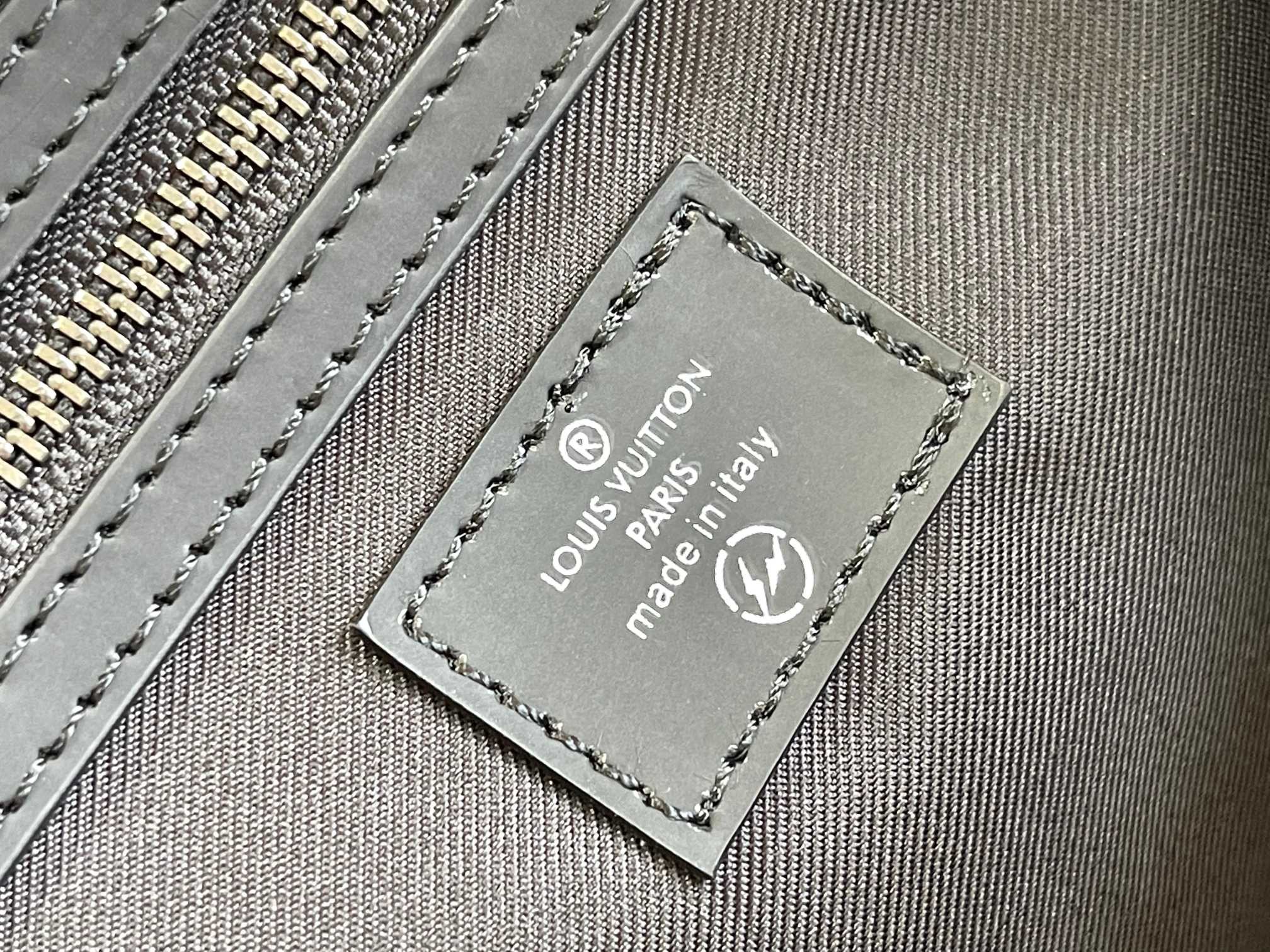 L*ouis V*uitton Top Bag