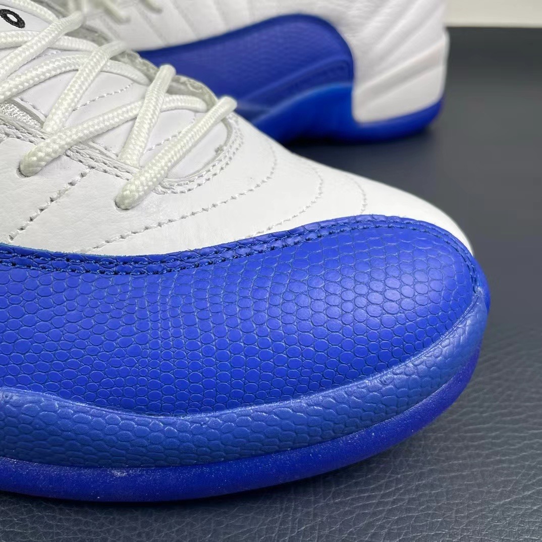 Air Jordan 12