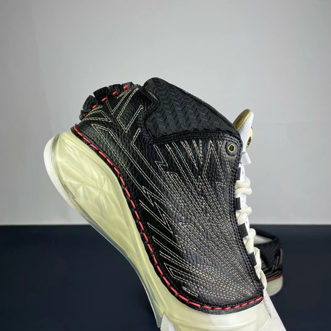 Nike Titan aj23