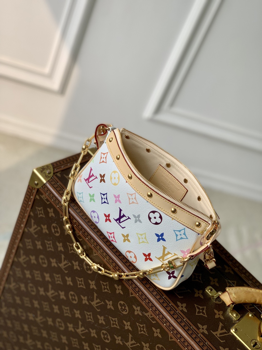 L*ouis V*uitton Top Bag