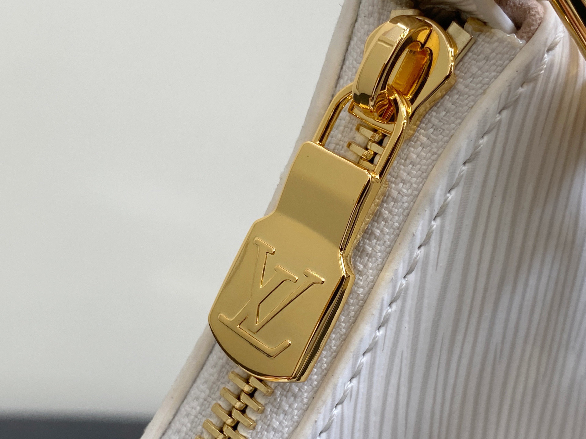 L*ouis V*uitton Top Bag