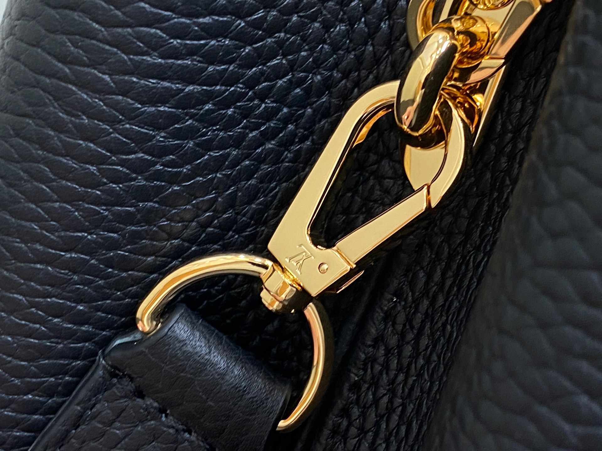 L*ouis V*uitton Top Bag