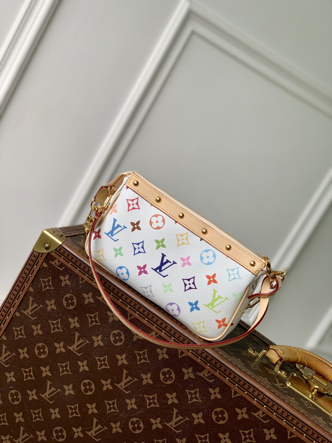 L*ouis V*uitton Top Bag