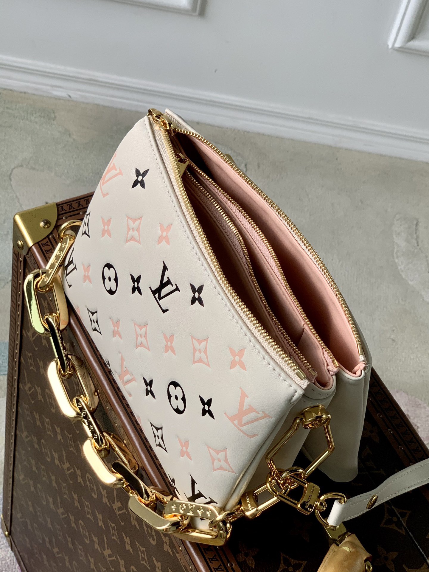 L*ouis V*uitton Top Bag