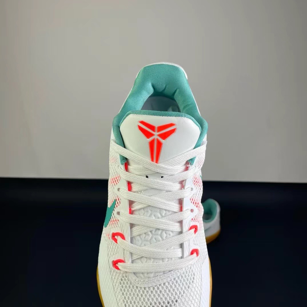 Nike zoom kobe11