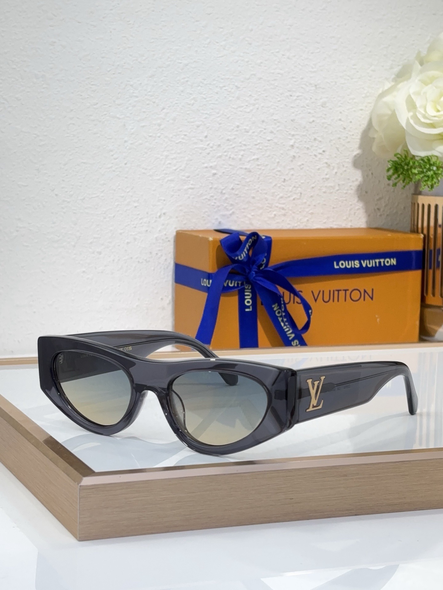 Top Quality L*ouis V*uitton Glasses