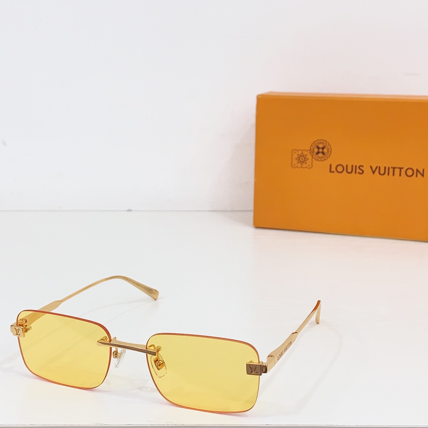 Top Quality L*ouis V*uitton Glasses