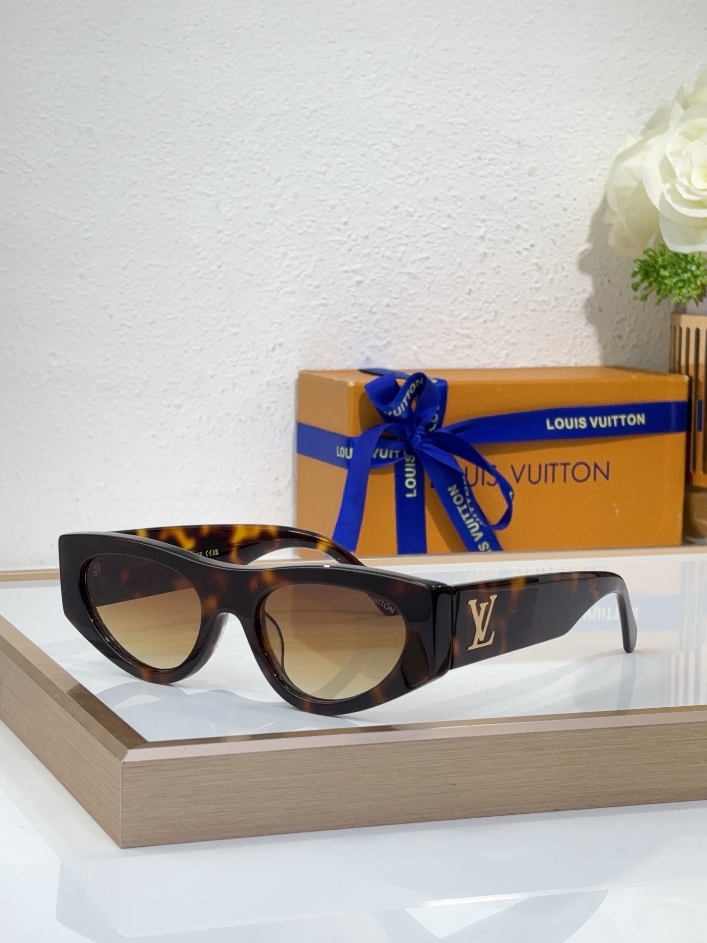 Top Quality L*ouis V*uitton Glasses