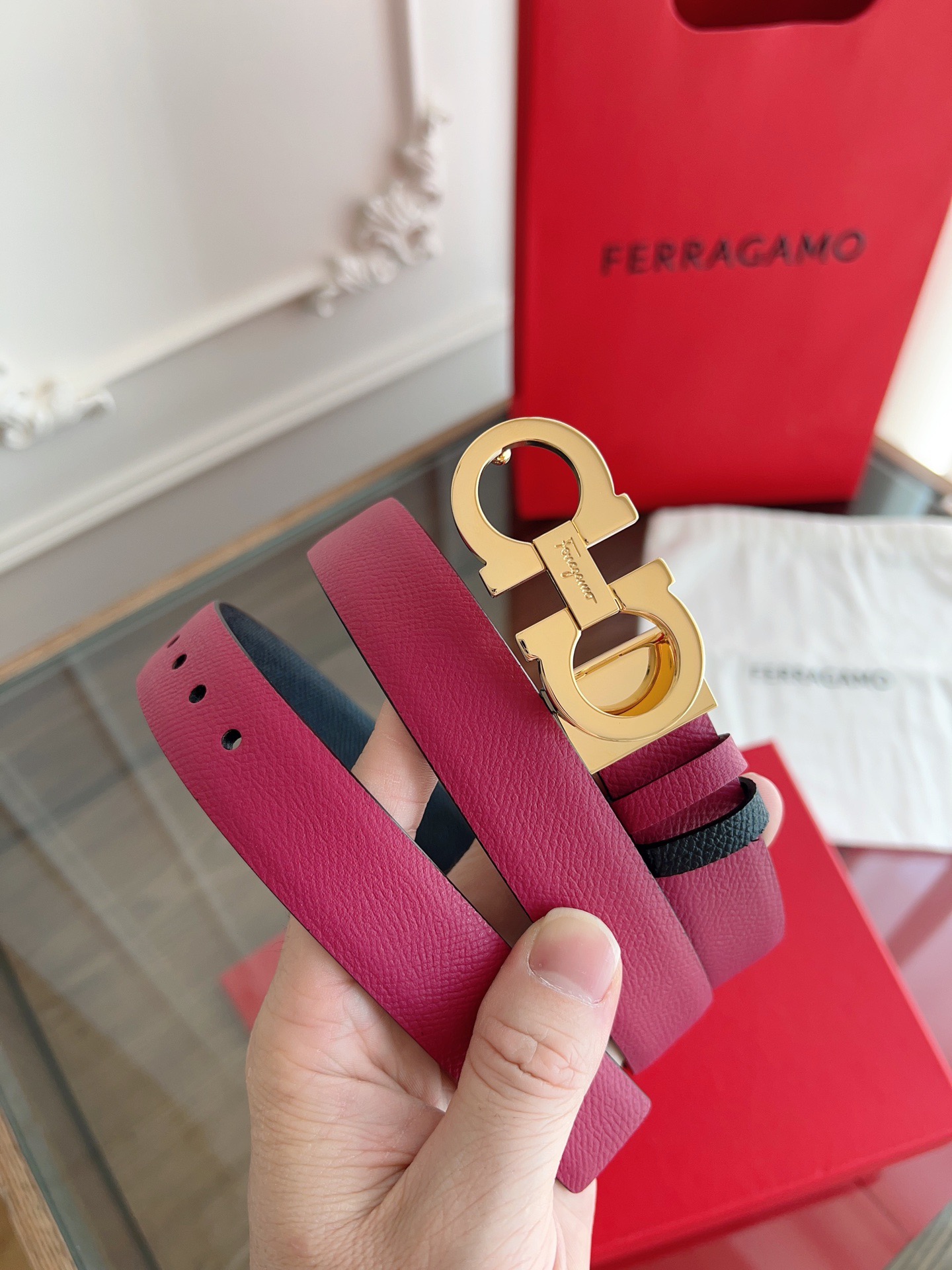 F*erragamo Top Version