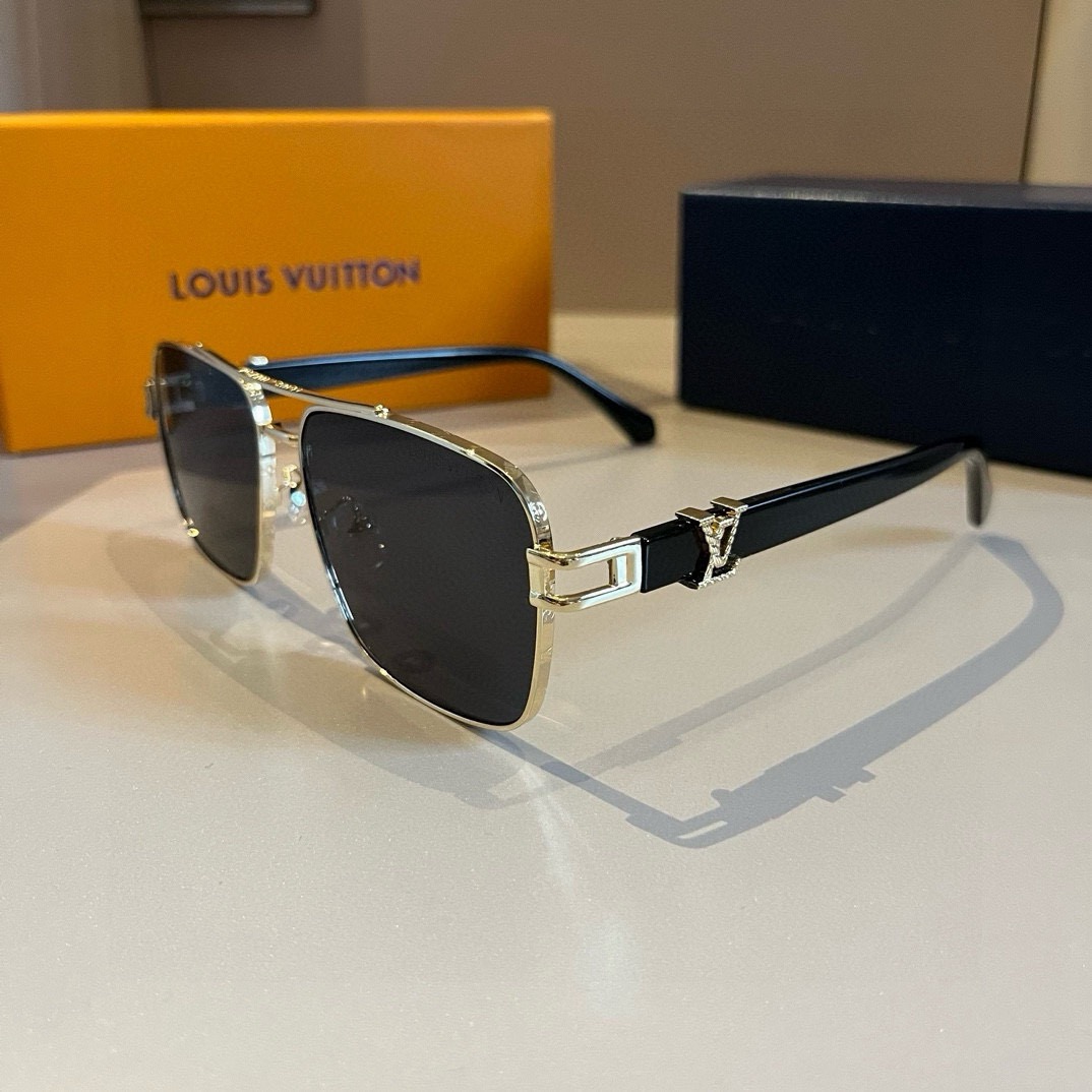 L*ouis V*uitton Glasses