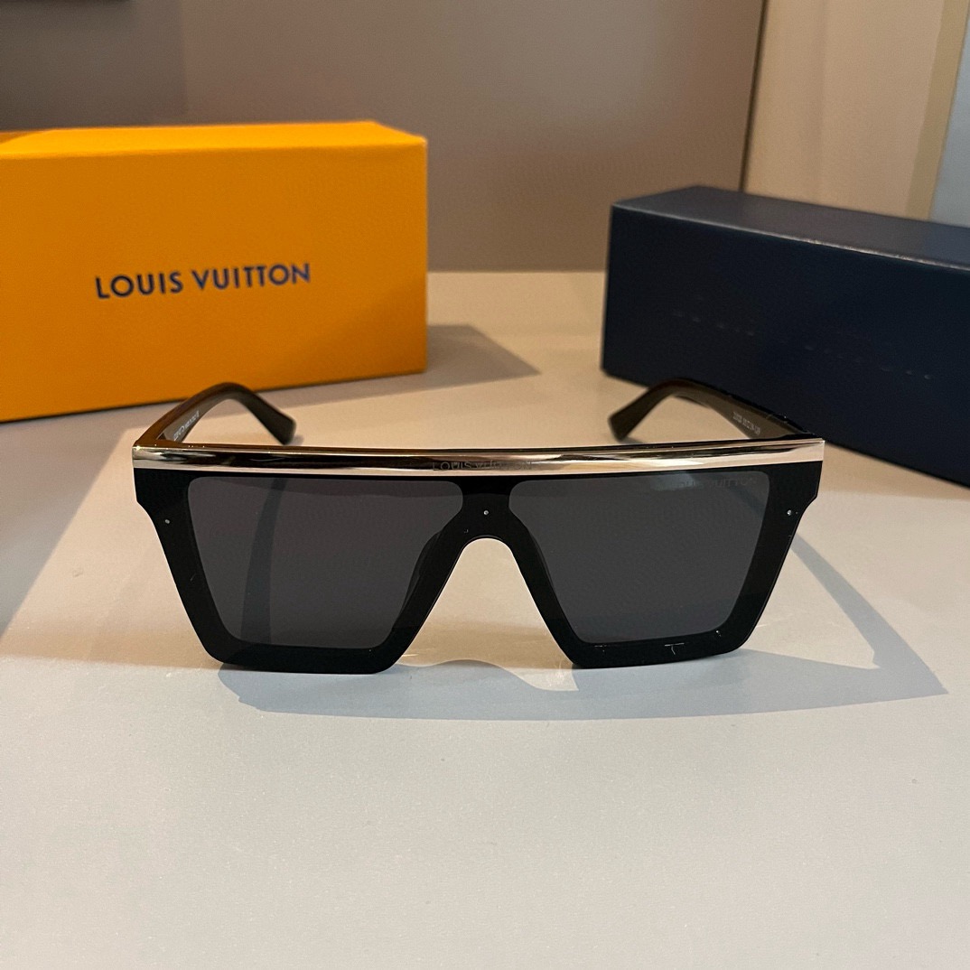 L*ouis V*uitton Glasses