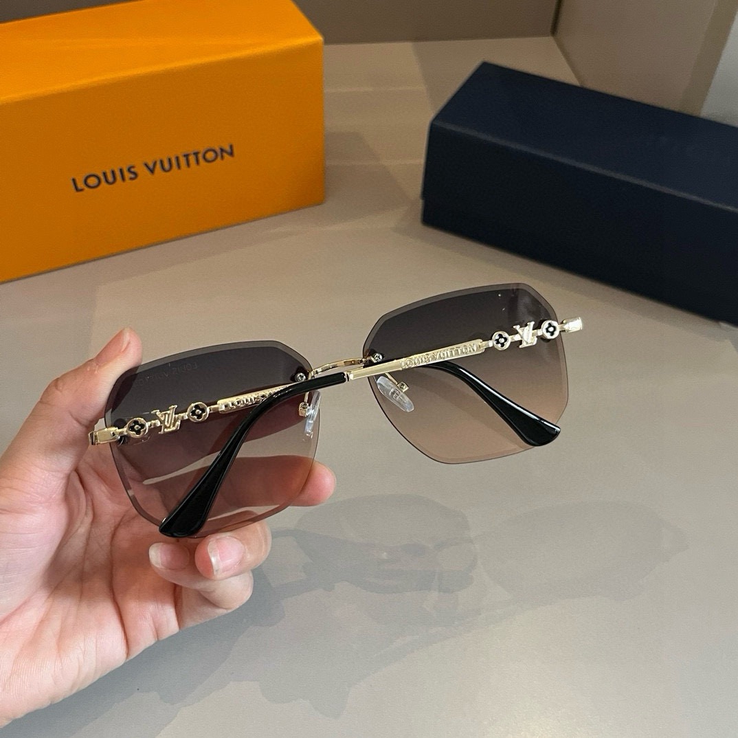 L*ouis V*uitton Glasses