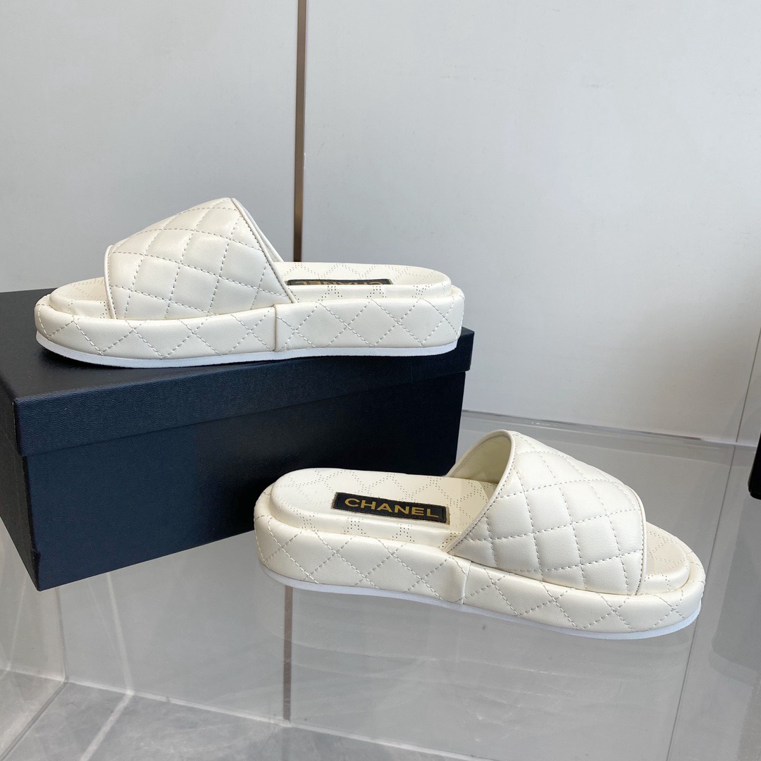 Women Top Quality C*hanel shoes