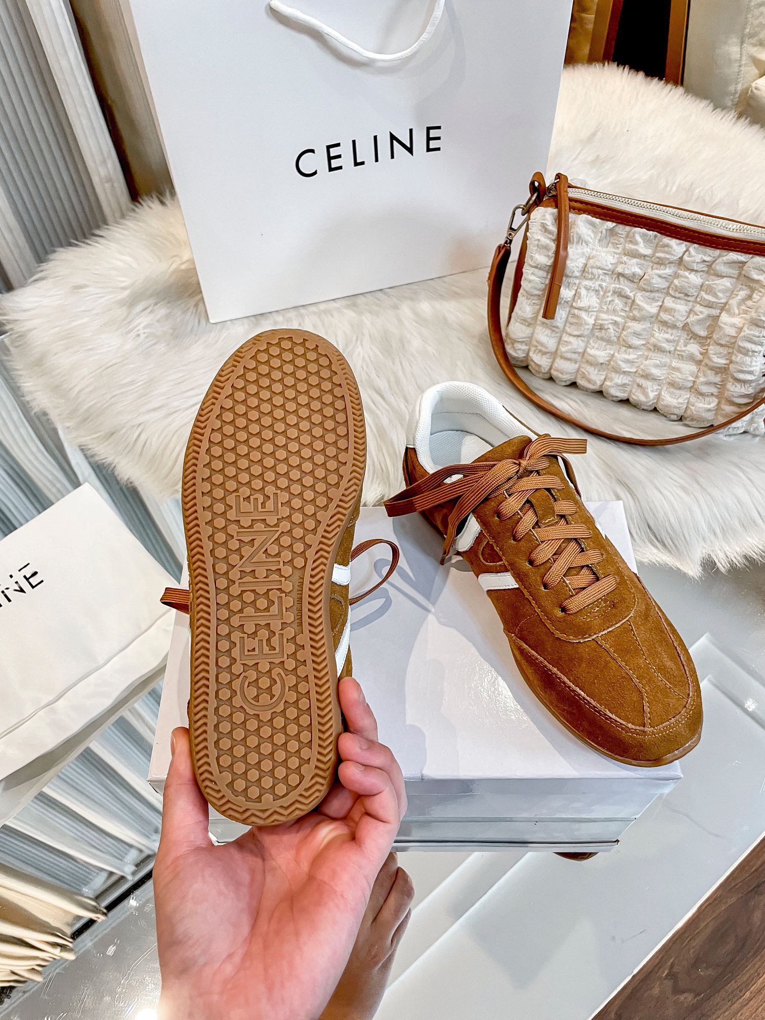 Women Top Quality C*eline shoes