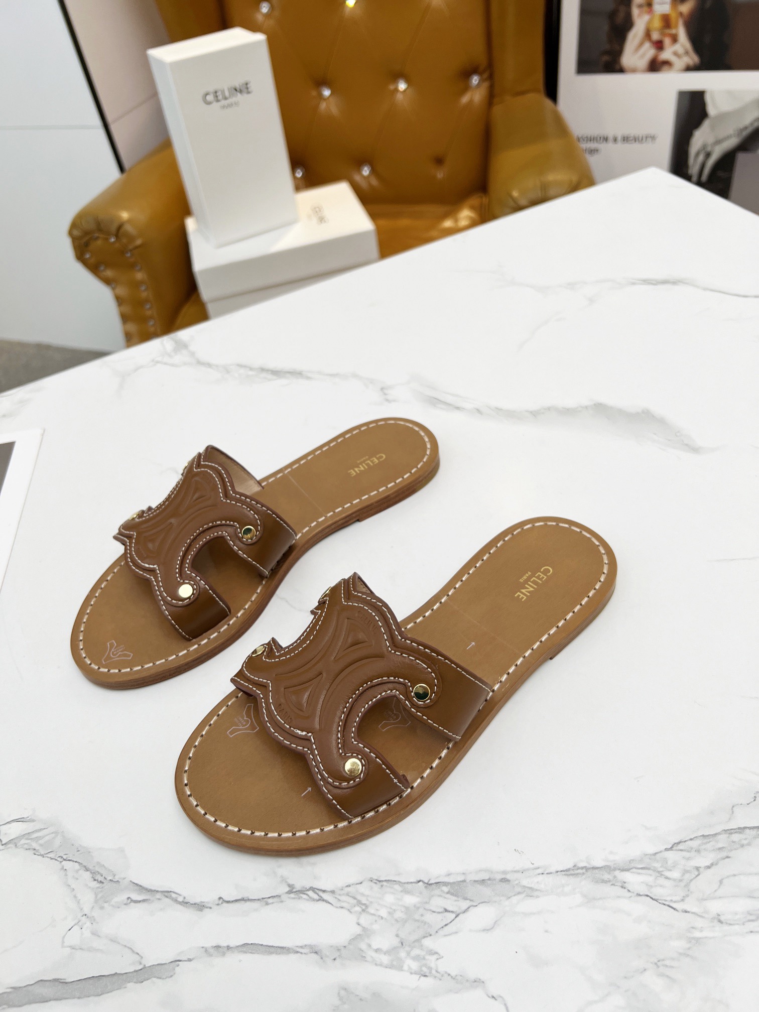 Women Top Quality C*eline shoes