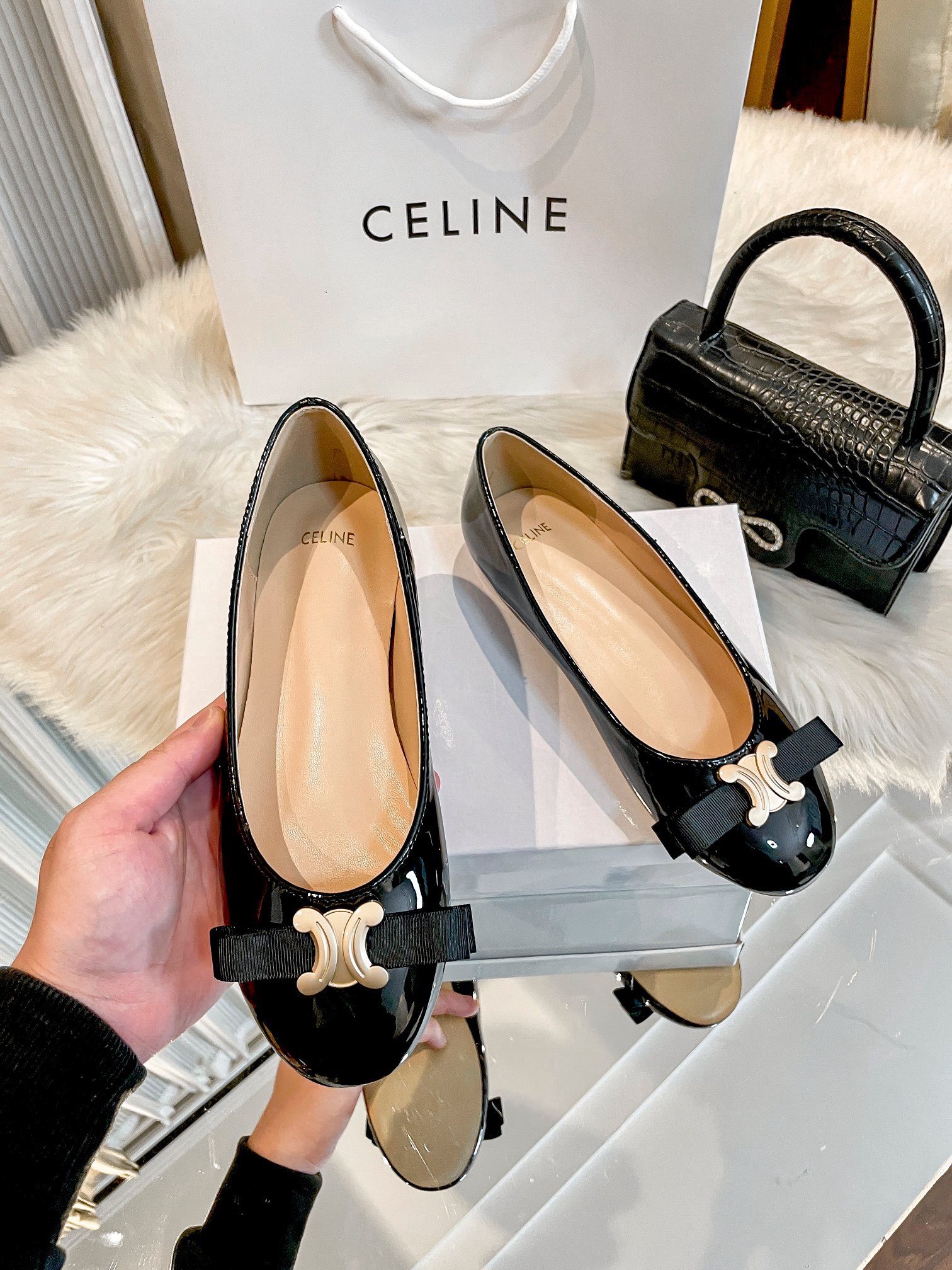 Women Top Quality C*eline shoes