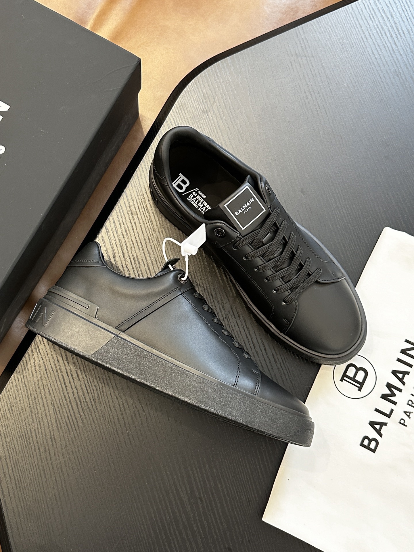 Women Men Top Quality B*almain shoes