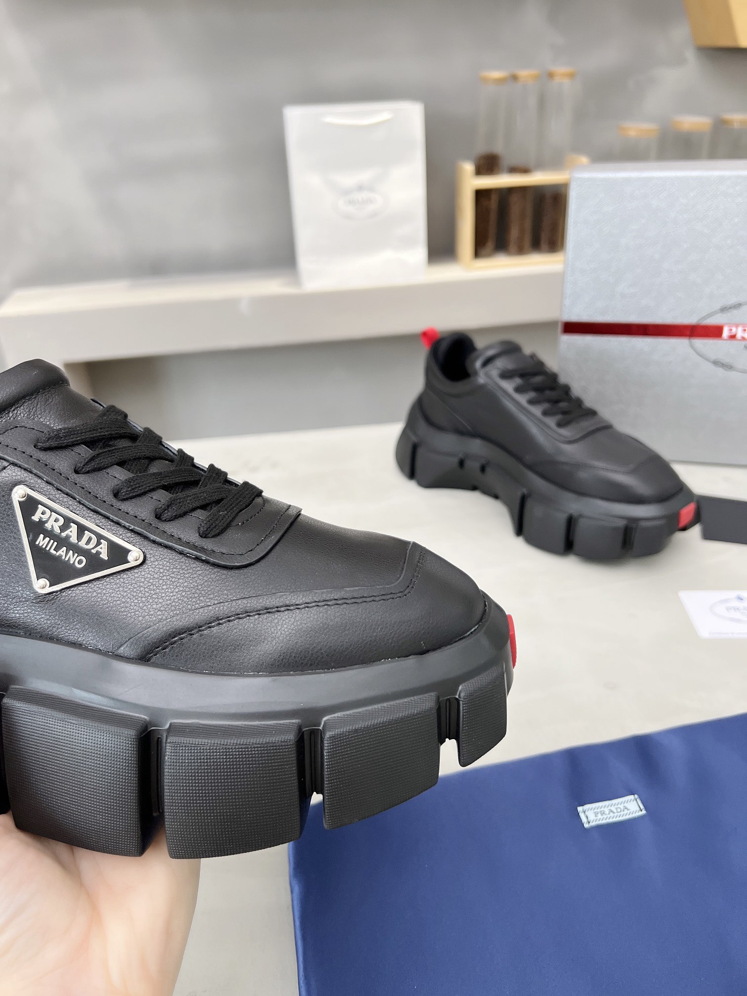 Women Men Top Quality P*rada shoes
