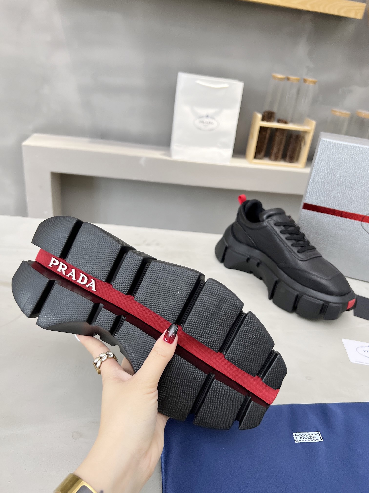 Women Men Top Quality P*rada shoes